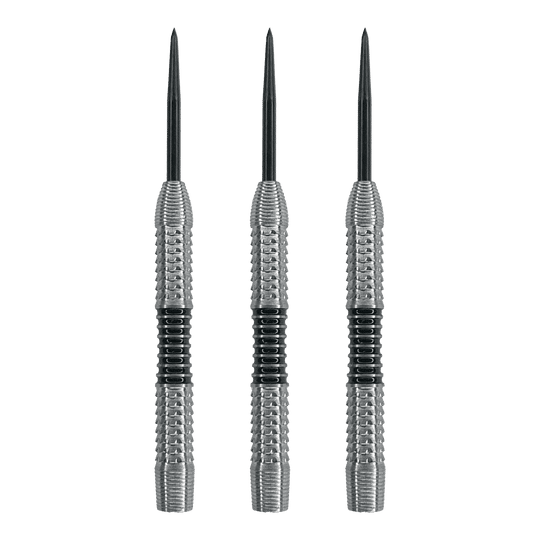 McDart Black Stripe 2 ocelové hlavice na šipky - 22g Das Bild zeigt drei Steeldart-Barrels mit silberner Oberfläche und schwarzen Ringen in der Mitte. Es handelt sich um das Produkt "McDart Black Stripe 2 Steeldart-Barrels - 22g".