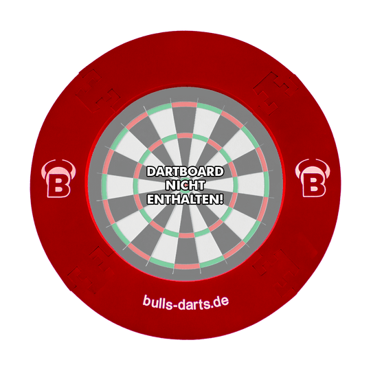 DBS3R_Bulls_Quarterback_Surround_Rot_1DiJpQZI2JAF0s Das Bild zeigt das Produkt "Quarterback Surround", einen roten Dartboard-Surround-Ring. In der Mitte steht der Hinweis "Dartboard nicht enthalten!"