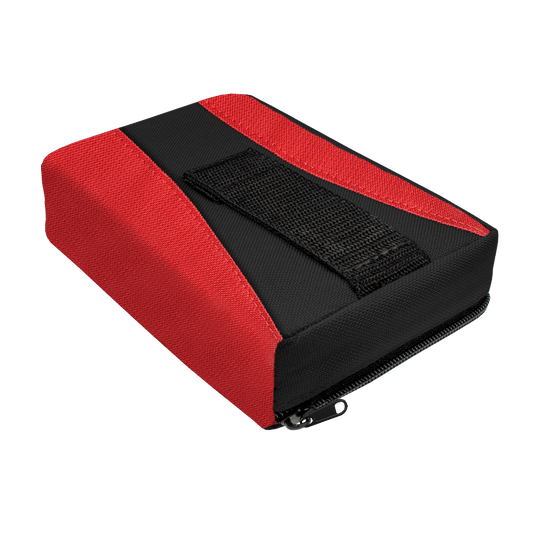 703_The_Pak_Multi_Dartcase_Rot_Schwarz_3 Das Bild zeigt das Produkt "The Pak Multi Dartcase - Rot Schwarz". Es ist ein Dart-Etui in den Farben Rot und Schwarz mit Reißverschluss und Trageschlaufe.