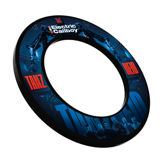 Vermutlich wird das Produkt 'EC01 Electric Callboy Tanzneid Dartboard Surround 1' abgebildet. Dieses Produkt schützt die Wand hinter dem Dartboard.