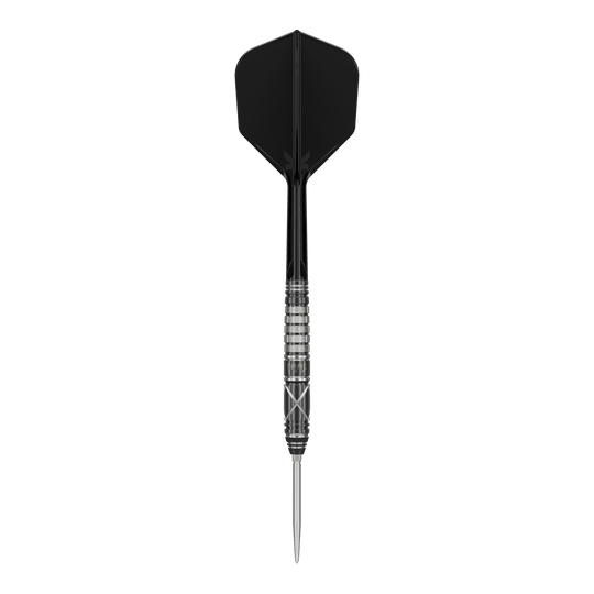 Target Japan Black Marque Chaos 2 SP steel darts Das Bild zeigt einen stilvollen Steeldartpfeil mit schwarzer Flight und silber-schwarzem Barrel. Es handelt sich um das Produkt "Target Japan Black Marque Chaos 2 SP Steeldarts".