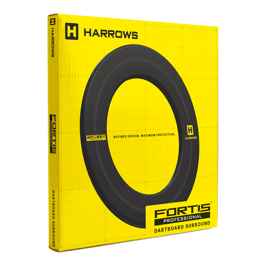 Harrows Fortis Surround ist hier dargestellt. Dieser Dart-Surround hat eine dunkle Oberfläche.