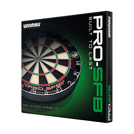 1602_Winmau_Pro_SFB_Dartboard_5KqWrhRcLLrQd4 Das Bild zeigt die Verpackung des Winmau Pro SFB Dartboards. Auf der Schachtel steht, dass das Dartboard besonders langlebig ist und ein bullseye ohne Klammern hat.