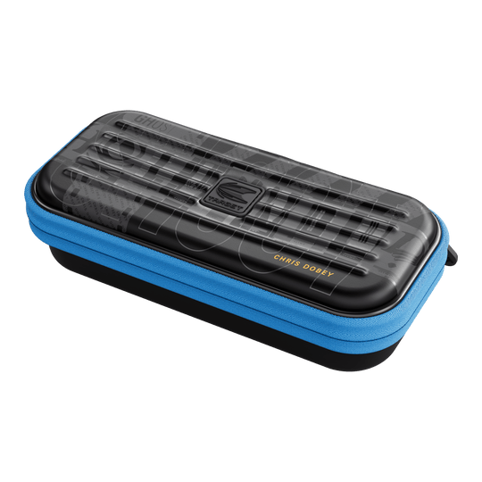 Takoma Ghost Series Chris Dobey Dartcase Gezeigt wird das Takoma Ghost Series Chris Dobey Dartcase. Das robuste Etui eignet sich ideal zur Aufbewahrung von Darts.