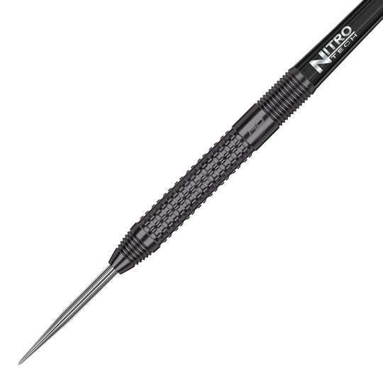 Dardos de acero Red Dragon T-800 Das Bild zeigt einen Red Dragon T-800 Steeldart. Der Dartpfeil hat ein schwarzes, strukturiertes Griffstück und eine scharfe Metallspitze.