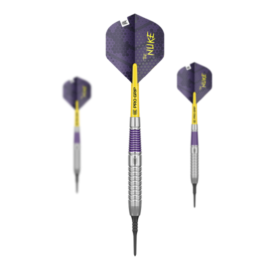 Dieses Bild zeigt das Set der Target Luke Littler Brass Softdarts - 19g. Im Set sind mehrere Dartpfeile des gleichen Modells enthalten.