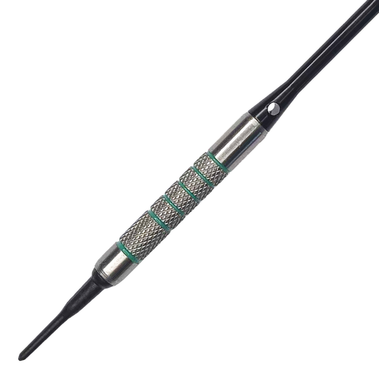 Dardos blandos McDart 85 Tungsten V7 - 16,5 g Das Bild zeigt einen McDart 85er Tungsten V7 Softdart mit einem Gewicht von 16,5g. Der Dart hat eine strukturierte silberne Griffzone mit grünen Akzenten und einer schwarzen Kunststoffspitze.