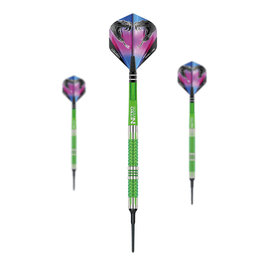 Dardos blandos Red Dragon Peter Wright Snakebite Mamba 2 Das Bild zeigt drei Softdarts des Modells "Red Dragon Peter Wright Snakebite Mamba 2". Die Darts sind grün-silbern und haben bunte Flights mit Schlangenmotiven.