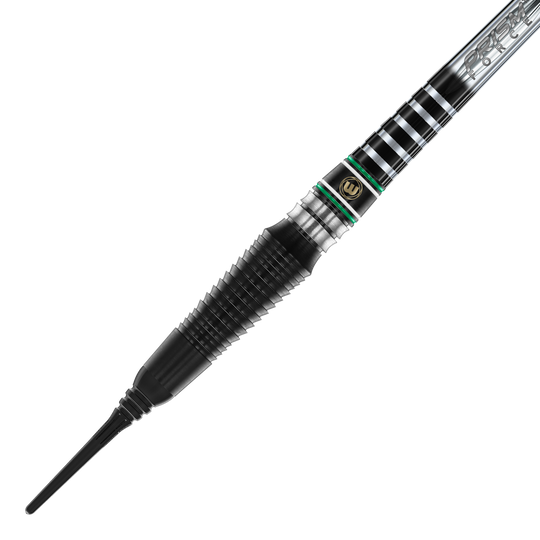 Měkké šipky Winmau Sniper Black 2025 - 20g Mehere Winmau Sniper Black 2025 Softdarts - 20g sind nah aneinander dargestellt. Details der Oberfläche fallen auf.