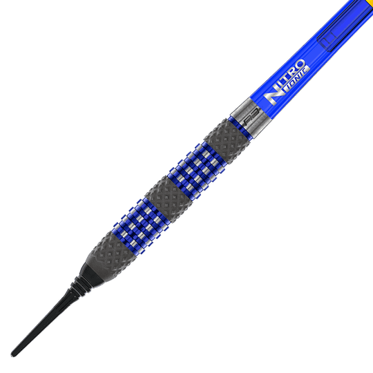 RD2563_Red_Dragon_Luke_Humphries_TX2_Atomised_Softdarts_2 Das Bild zeigt den Softdart "Red Dragon Luke Humphries TX2 Atomised" mit einem Gewicht von 18g. Der Dart hat ein markantes Design mit blauen und silbernen Ringen sowie einer schwarzen Spitze.