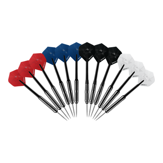 Bulls NL Bundle Of Steel - 4 Sets Brass Steeldarts Abgebildet ist das Produkt Bulls NL Bundle Of Steel - 4 Sets Brass Steeldarts. Es sind vier Sätze Steeldarts aus Messing dargestellt.