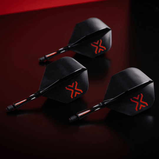 Winmau Fusion Blade X No2 Standard Flight-Shaft-System - Schwarz Das Bild zeigt das Winmau Fusion Blade X No2 Standard Flight-Shaft-System in Schwarz. Es handelt sich um ein Zubehörteil für Dartspiele.