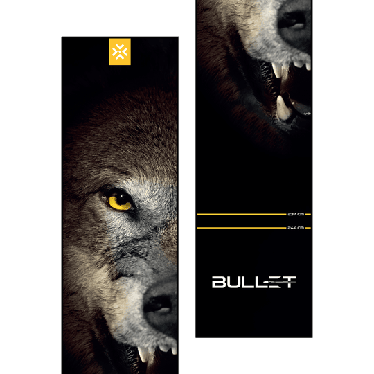 Podložka na šipky Bullet Fang Hier sieht man die Bullet Fang Dartmatte. Sie dient als Schutzunterlage für den Dartbereich und hilft beim richtigen Stellen der Wurflinie.