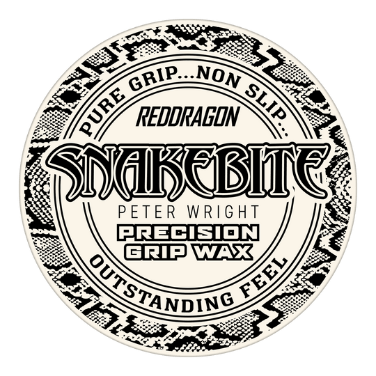 Cera para dedos Red Dragon Peter Wright Snakebite Precision Grip Wax Das Bild zeigt das Produkt "Red Dragon Peter Wright Snakebite Precision Grip Wax". Auf der Verpackung steht, dass es für einen sicheren Halt und ein herausragendes Griffgefühl sorgt.