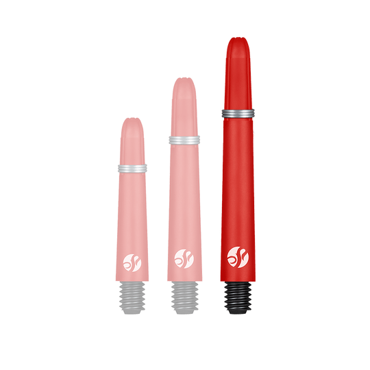 Shot Koi Carbon Shafts - Red Auf dem Bild sind drei rote Dartschäfte in verschiedenen Längen zu sehen. Sie haben schwarze Gewinde und einen silbernen Ring in der Mitte.