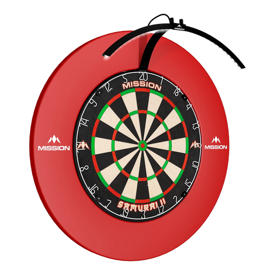 Iluminación LED plegable para diana Mission Torus 100 Das Bild zeigt das "Mission Torus 100 Faltbare LED Dartboard Beleuchtung" an einem Dartboard befestigt. Die LED-Beleuchtung sorgt für eine optimale Ausleuchtung der Dartscheibe.