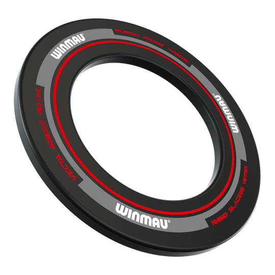 Marco para diana Winmau Advance - Negro Rojo Das Bild zeigt einen Winmau Advance Dartboard Surround in Schwarz und Rot. Der Surround ist rund und hat weiße und rote Schriftzüge.