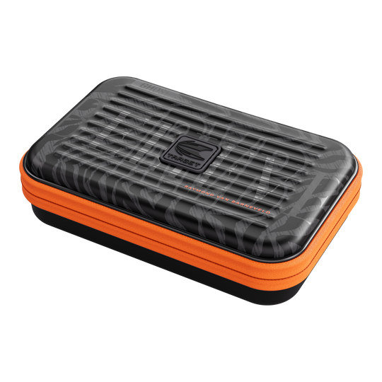 Pouzdro na šipky Takoma XL Ghost Series Raymond Van Barneveld Das Bild zeigt das Takoma XL Ghost Series Raymond Van Barneveld Dartcase. Es ist ein Dartcase zur sicheren Aufbewahrung von Darts und Zubehör.