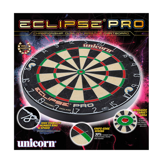 Terč Unicorn Eclipse Pro Das Bild zeigt das Produkt "Unicorn Eclipse Pro Dartboard". Es handelt sich um eine professionelle Dartscheibe mit erhöhter Zielgenauigkeit und spezieller Draht-Technologie.