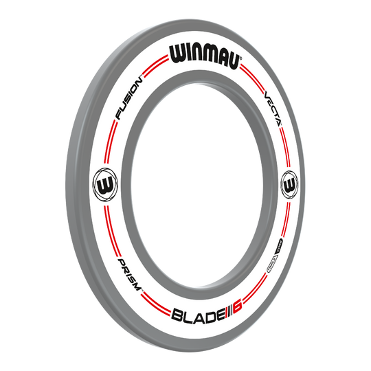 Das Bild zeigt den Winmau Pro-Line Original White Dartboard Surround. Der Dartboard-Surround ist rund, hauptsächlich weiß mit grauem Rand und roten Akzenten.