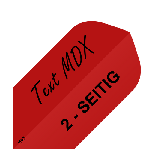 MD-457_2-Seitig_Bedruckte_Flights_Wunschtext_MDX_Rot_Slim_1 Das Bild zeigt einen roten, bedruckten Dartflight mit der Aufschrift "Text MDX" und "2-SEITIG". Es handelt sich um ein Produkt für individuell bedruckte Flights im MDX Slim-Format.