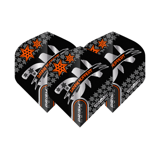Letky Winmau Prism Delta Danny Noppert Black Signature No2 Standard Das Bild zeigt drei schwarze Dartflights mit dem Aufdruck „Danny Noppert“ in Orange. Die Flights sind von der Marke Winmau und tragen das Modell „Prism Delta Signature No2 Standard“.