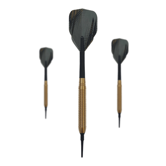 Grey One Golden Softdarts - 18g Das Bild zeigt drei Grey One Golden Softdarts mit einem Gewicht von 18g. Die Darts haben goldene Griffe und schwarze Spitzen sowie schwarze Flights.