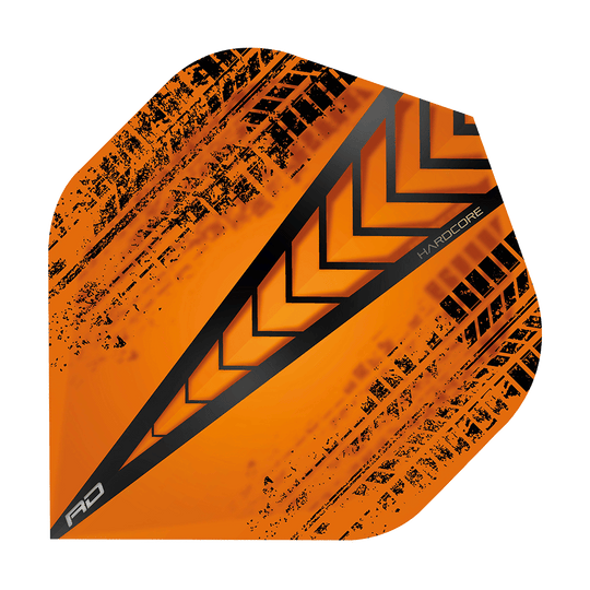 TF6333_Red_Dragon_Hardcore_Radical_Orange_Standard_Flights_13VKC7XEN0l9IN Das Bild zeigt ein Hardcore Radical Orange Standard Flight von Red Dragon. Es hat ein auffälliges orangefarbenes Design mit schwarzen Pfeil- und Musterakzenten.