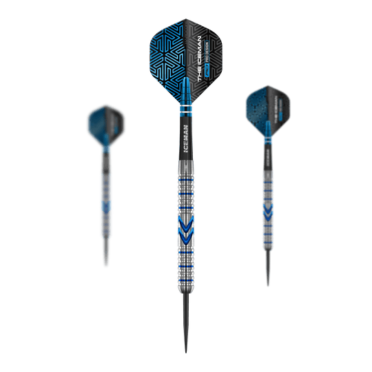 Ocelové šipky Red Dragon Gerwyn Price Iceman Midnight Edition Das Bild zeigt die Steeldarts "Red Dragon Gerwyn Price Iceman Midnight Edition". Die Darts haben ein silbernes und blaues Design mit auffälligen schwarzen Flights.