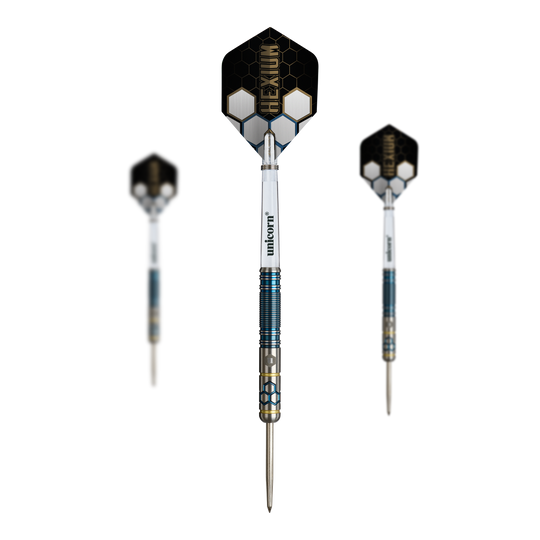 Unicorn Hexium Style 02 Blue & Gold Steeldarts Auf dem Bild ist ein Set der Unicorn Hexium Style 02 Blue & Gold Steeldarts abgebildet. Das Set enthält Steeldarts in eleganten Farben.