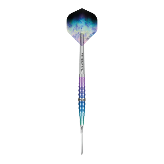 Dardos de acero Precise 180 Northern Lights Abgebildet ist ein einzelner Precise 180 Northern Lights Steeldart. Der Dartpfeil hebt sich klar vom Hintergrund ab.