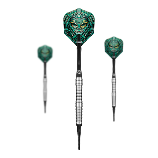 Shot Tribal Weapon Toki freccette morbide Das Bild zeigt drei Softdarts des Produkts "Shot Tribal Weapon Toki". Die Flights sind mit einem auffälligen, grün-türkisen Tribal-Motiv verziert.