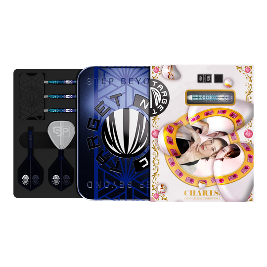 Das Bild zeigt das Produkt "Target Japan Cathy Leung Charis GEN5 Softdarts - 19g" in einer dekorativen Verpackung. Im Inneren sind die Darts, Flights und weiteres Zubehör ordentlich angeordnet.