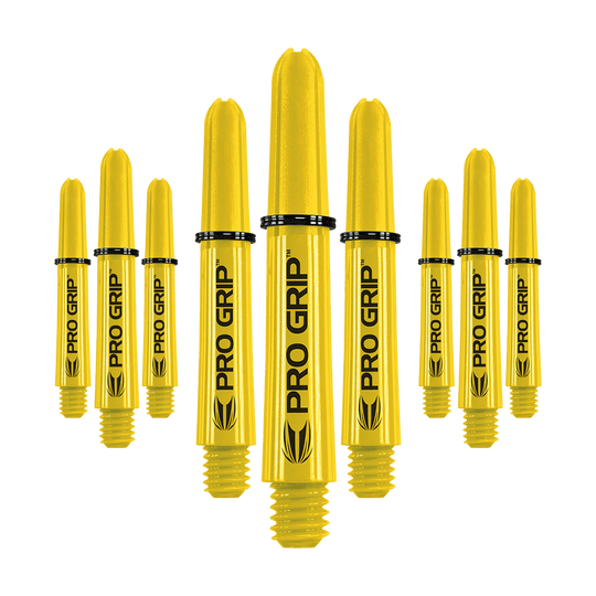 Tiges Target Pro Grip - 3 jeux - Jaune Auf dem Bild sind mehrere gelbe Dartschäfte mit der Aufschrift "PRO GRIP" zu sehen. Sie sind gleichmäßig in drei Reihen angeordnet und haben ein schwarzes Ringdetail.