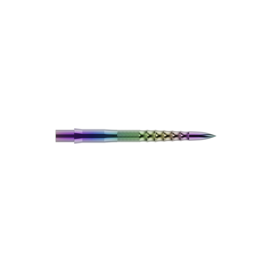 Puntas de dardos Mission Caliburn EVO - Ondulación - Coral Auf dem Bild ist eine bunte Steeldartspitze mit wellenförmigem Design zu sehen. Sie hat eine glänzende Oberfläche mit Farbverlauf und ist wahrscheinlich aus Metall gefertigt.