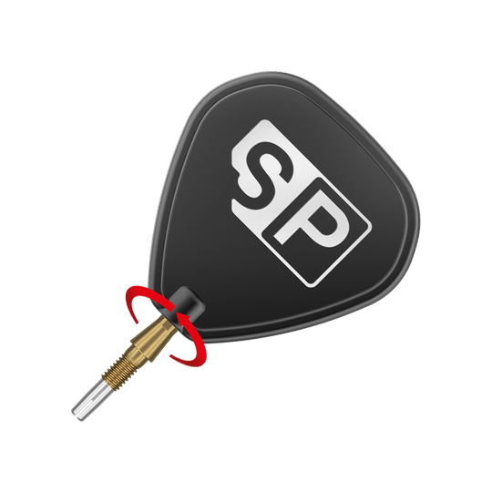 Pointes de fléchettes Target Swiss Storm Onyx Point - Or Das Bild zeigt eine goldene Dartspitze des Produkts "Target Swiss Storm Onyx Point Dartspitzen". Ein schwarzes Dartflügel mit der Aufschrift "SP" ist ebenfalls zu sehen.