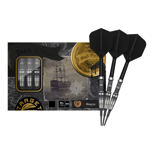 Měkké šipky Target Japan Black Marque Heracles - 18g Das Bild zeigt das Produkt "Target Japan Black Marque Heracles Softdarts - 18g" mit drei schwarzen Softdarts. Die Verpackung ist mit maritimen Motiven und goldenen Details gestaltet.