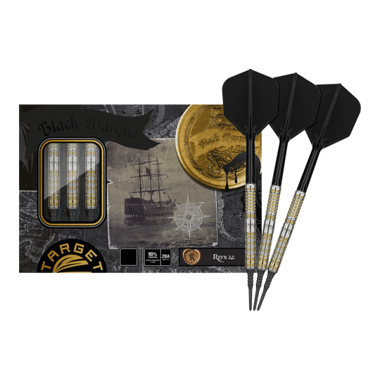 Dardos blandos Target Japan Black Marque Reyn GEN2 - 17,5 g Das Bild zeigt das Produkt "Target Japan Black Marque Reyn GEN2 Softdarts - 17,5g" mit drei eleganten, schwarz-goldenen Softdarts vor der Verpackung. Auf der Verpackung ist zudem ein Schiff sowie eine goldene Münze abgebildet.