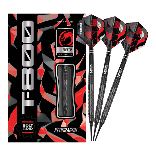 Dardos blandos Red Dragon T-800 - 20 g Das Bild zeigt die Red Dragon T-800 Softdarts mit 20g Gewicht in einer schwarzen und roten Verpackung. Drei schwarze Softdarts mit roten und schwarzen Flights sind neben der Verpackung abgebildet.