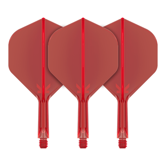 System lotu Target K-Flex No2 Standard – czerwony Auf dem Bild sind drei rote Dartflights mit befestigtem Schaft zu sehen. Sie stehen nebeneinander und haben eine standardmäßige Pfeilform.